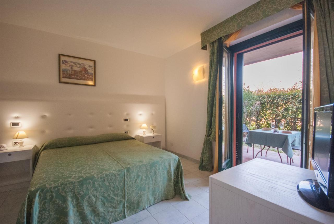 Hotel Residence Villa San Giovanni Portoferraio Exterior foto